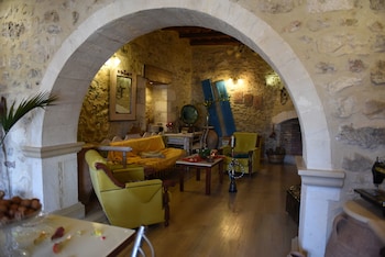 VILLA ESTIA