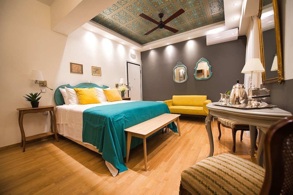 Rastoni Athens Suites Near Acropolis