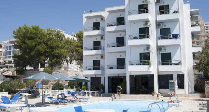 LA PERLA