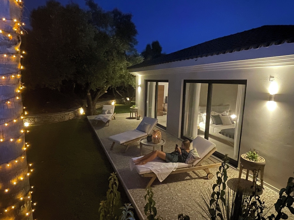 Garden Suite Beautiful Seaview  Close To Beach