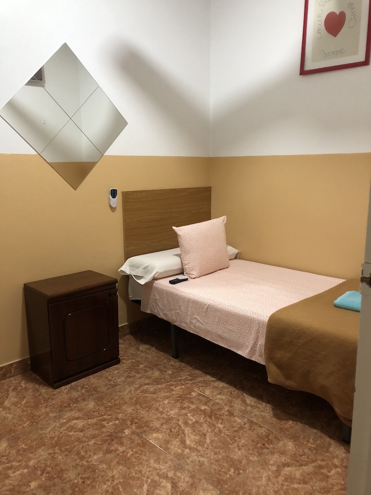 ROOMS BARCO