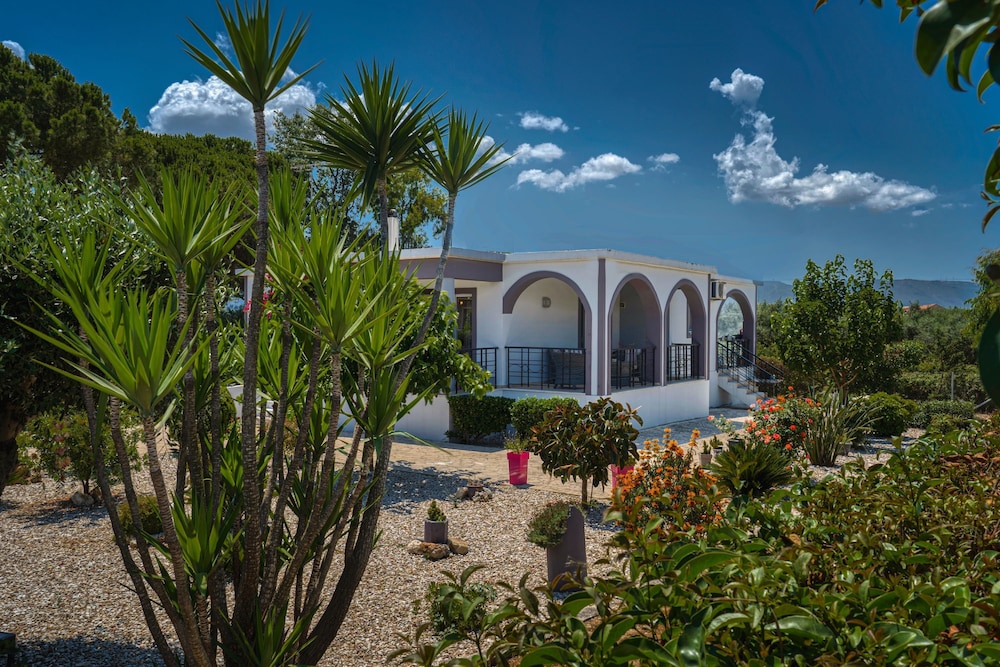 dal travel FILIOS VILLA
