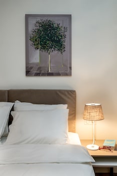 Urban Nest Suites & Apartments