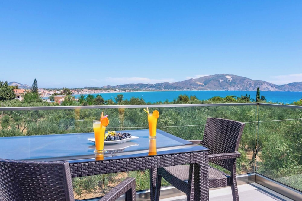 Villa Azure Palatial