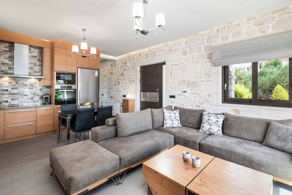 Villa Azure Palatial