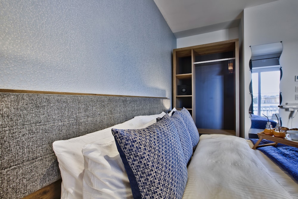 TRITONI VALLETTA BOUTIQUE HOTEL