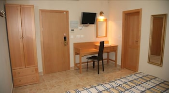BLOCK HOTEL ROOMS AND APARMENTS