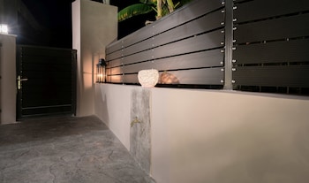 Nikos Amp Maria Studios