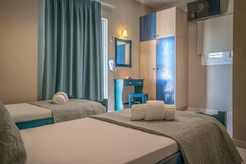 Nikos Amp Maria Studios