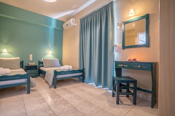 Nikos Amp Maria Studios