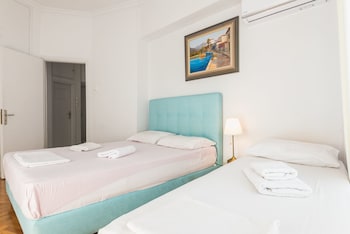 Super Paradise Apartments