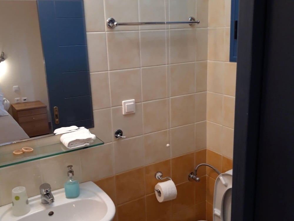 dal travel BOHEMIA BEACH HOUSE VILLA NEAR NORTH-EAST COAST
