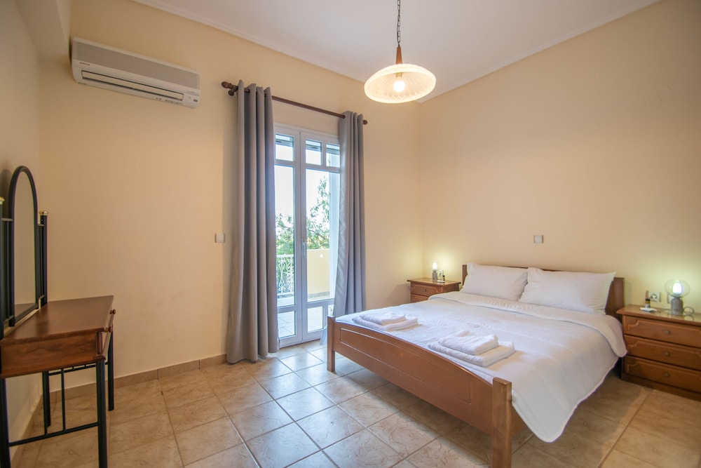 Andelica Holiday Villa