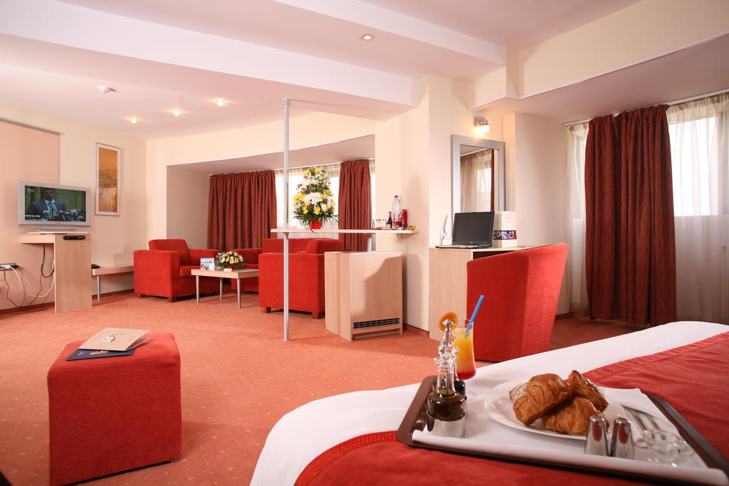 Holiday Inn Bucharest Times