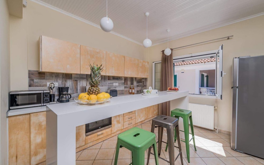 Madini Luxury Villa With Private Swimming Pool