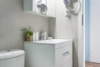 Xenofontos Inn by Livin Urbban