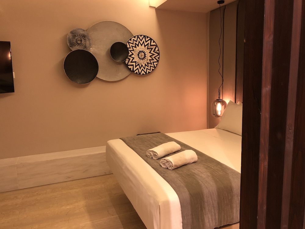IONIAN EYE DESIGN STUDIOS amp; SPA