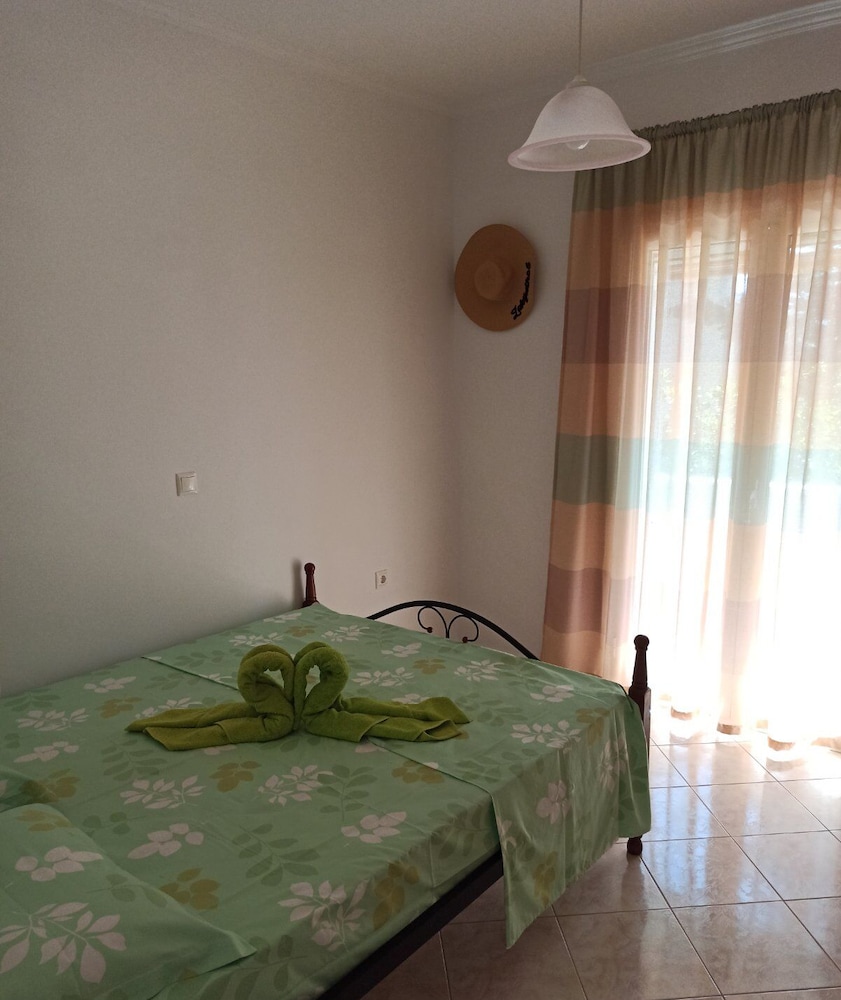 Julia Holiday Apartments