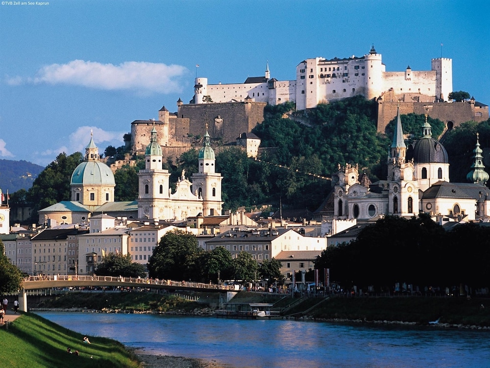 Majestic Apartment In Zell Am See Near Ski Area