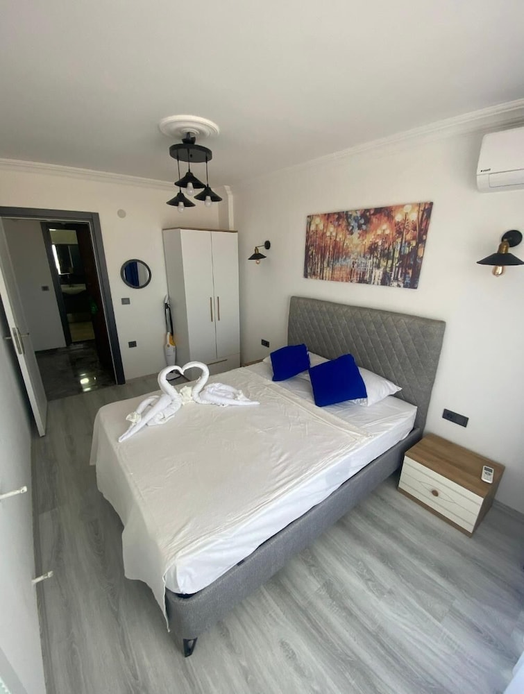 MAVI RESTAURANT  APARTMENTS 3