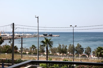 Unique Flat With Sea View