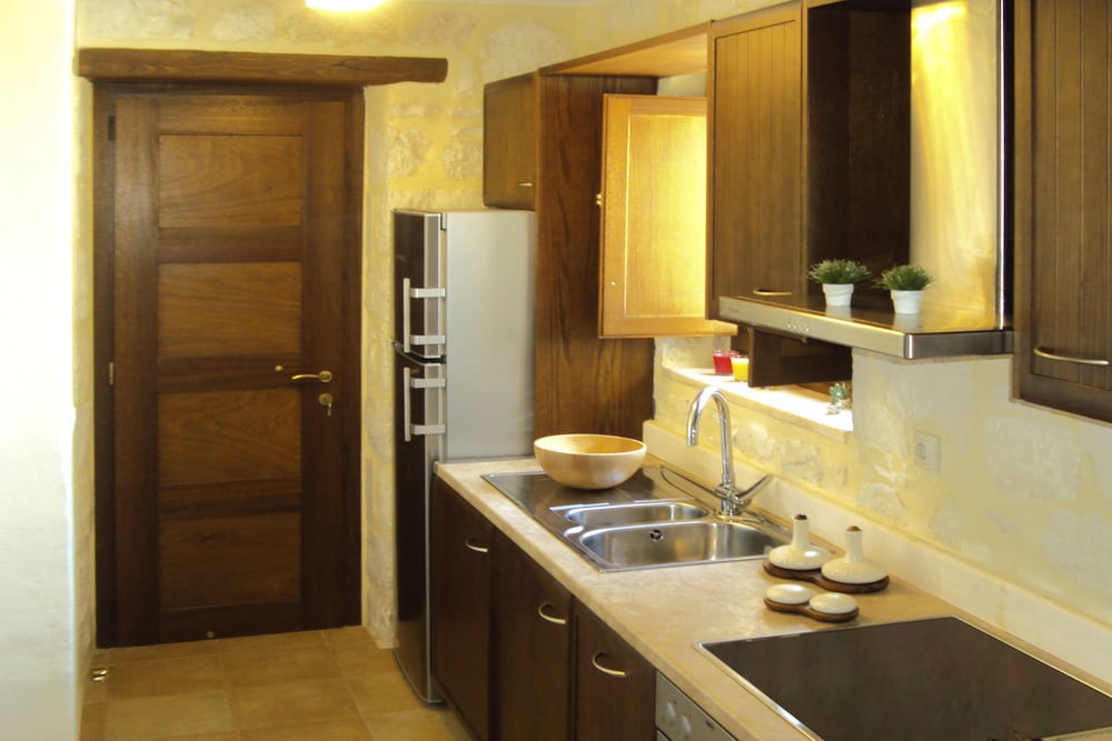 Exensian Villas And Suites