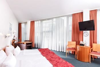 HOTEL AM BORSIGTURM