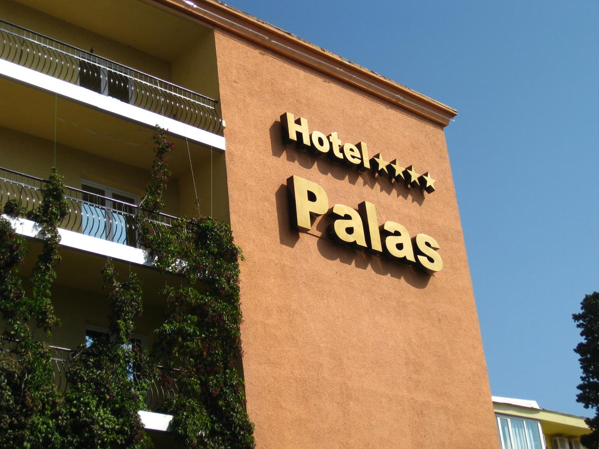 Palas