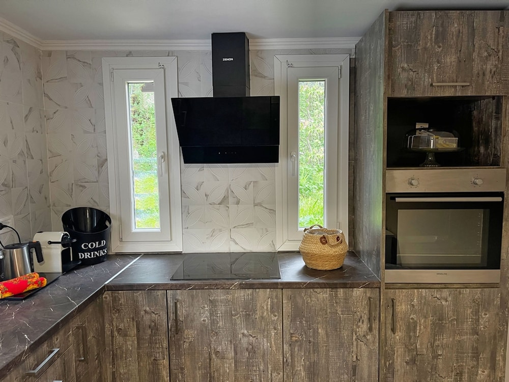 Villa De La Vita Alykes