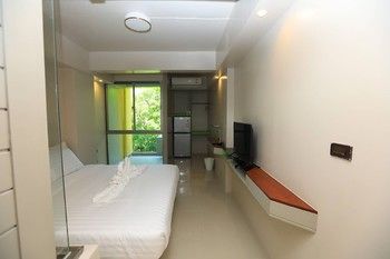 A SLEEP BANGKOK SATHORN