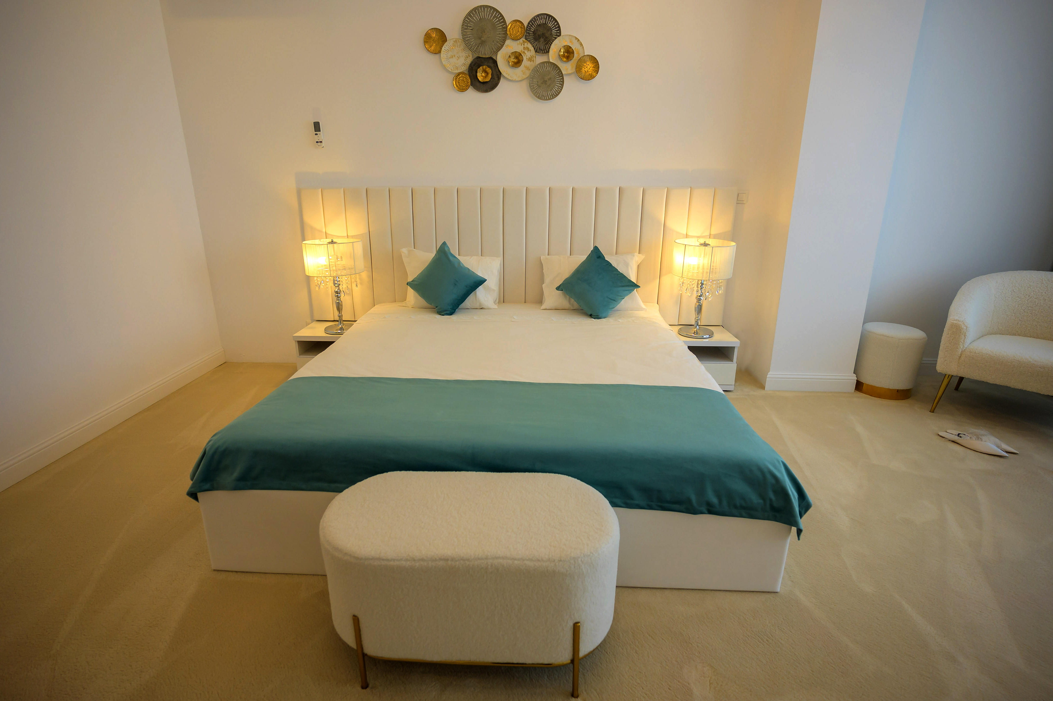 QUEEN VERA HOTEL