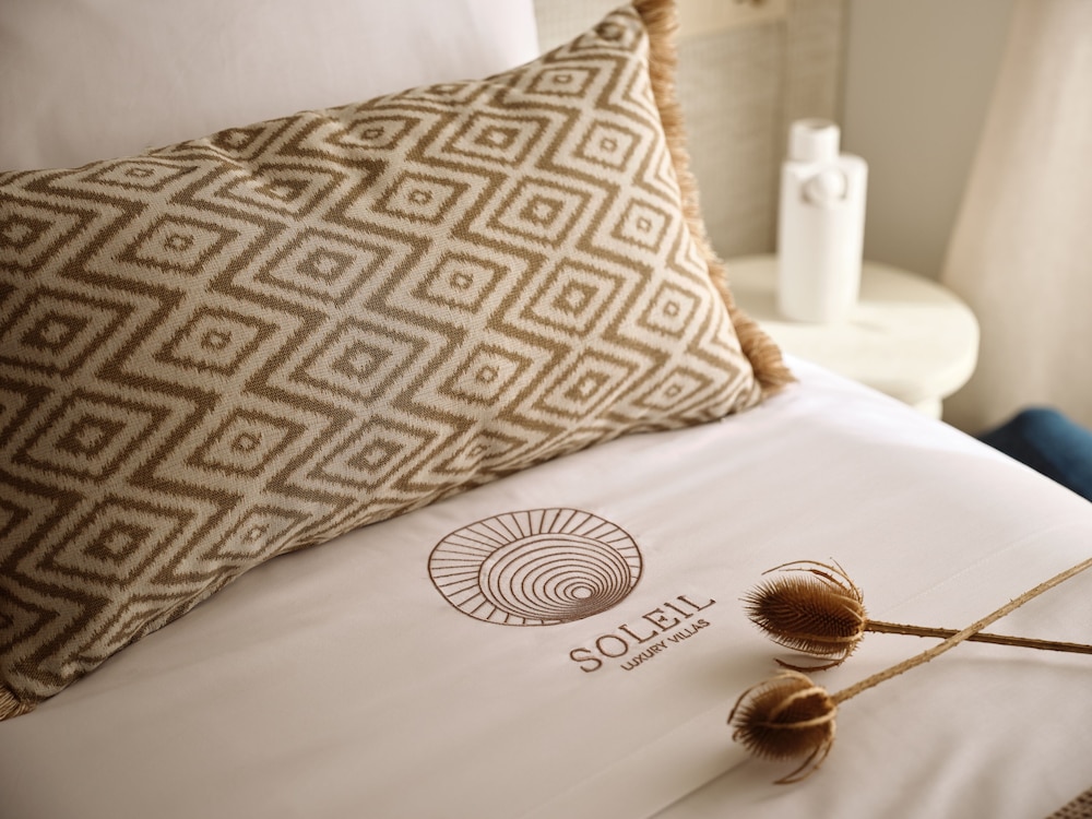 dal travel SOLEIL LUXURY VILLAS