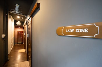 TIAN TIAN HOSTEL