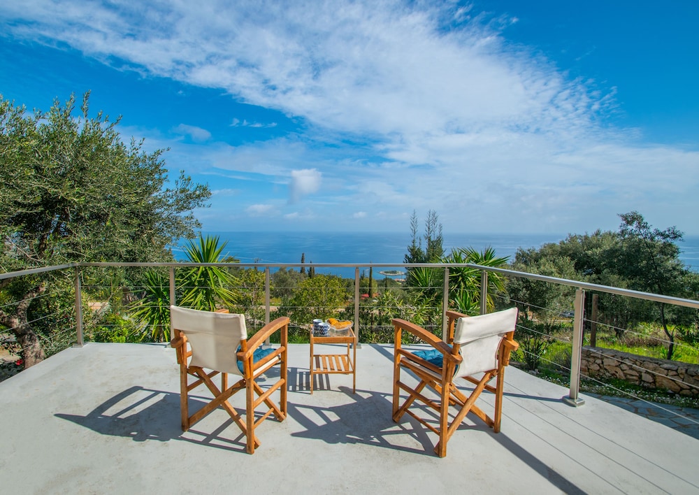 dal travel DN BEACH COAST VILLA