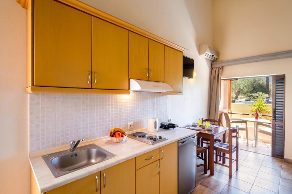 dal travel HOTEL ROSSIS
