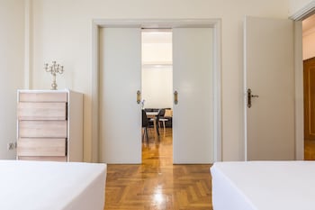 Victoria Queens Paradise Apartments