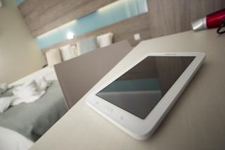 115 The Strand Hotel By Neu Collective