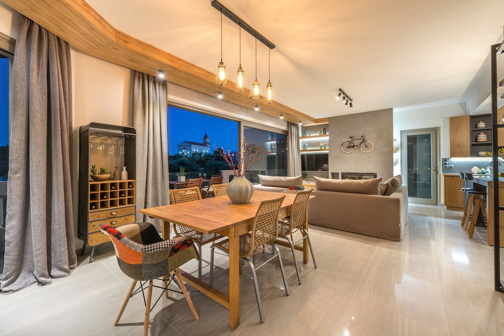 Pasithea Elegant Villa