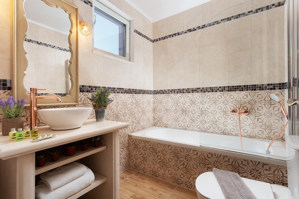 Aneli Villas  Villa Alexandra