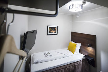 FIRST HOTEL SOLNA