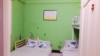 BAAN NAMPETCH HOSTEL