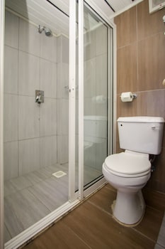 AIRPORT LANDING HOTEL