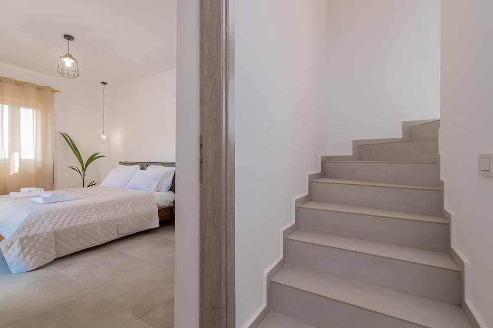 SPARTIA VILLA