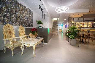 METRO HOTEL