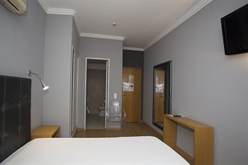 HOTEL CAPITAL