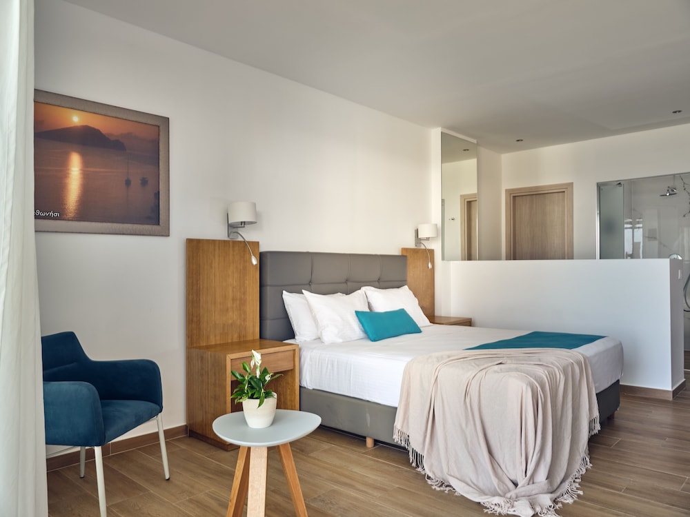 Hotel Cavo Orient Beach