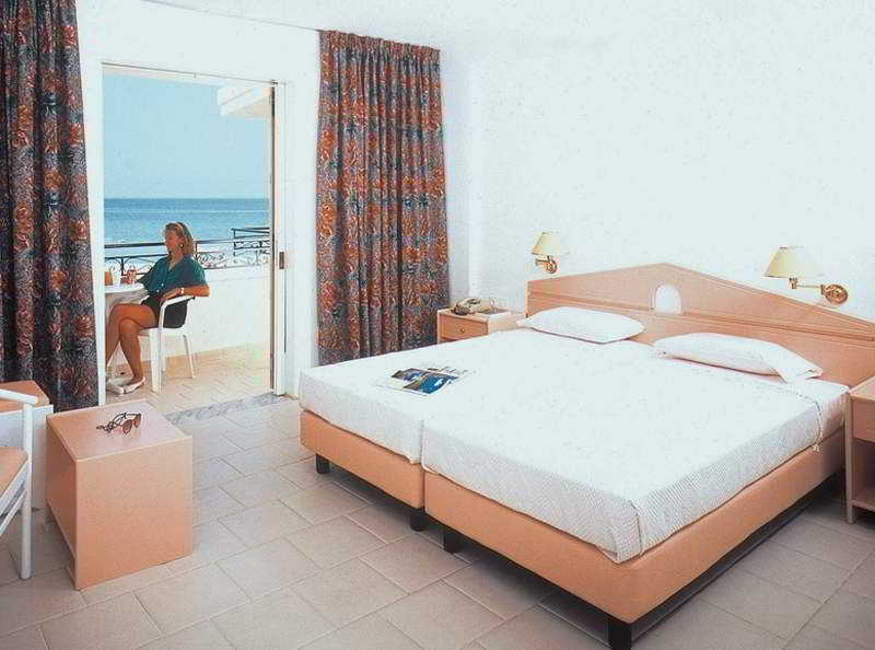 dal travel BEIS BEACH