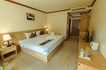 Airport Beach Hotel Phuket