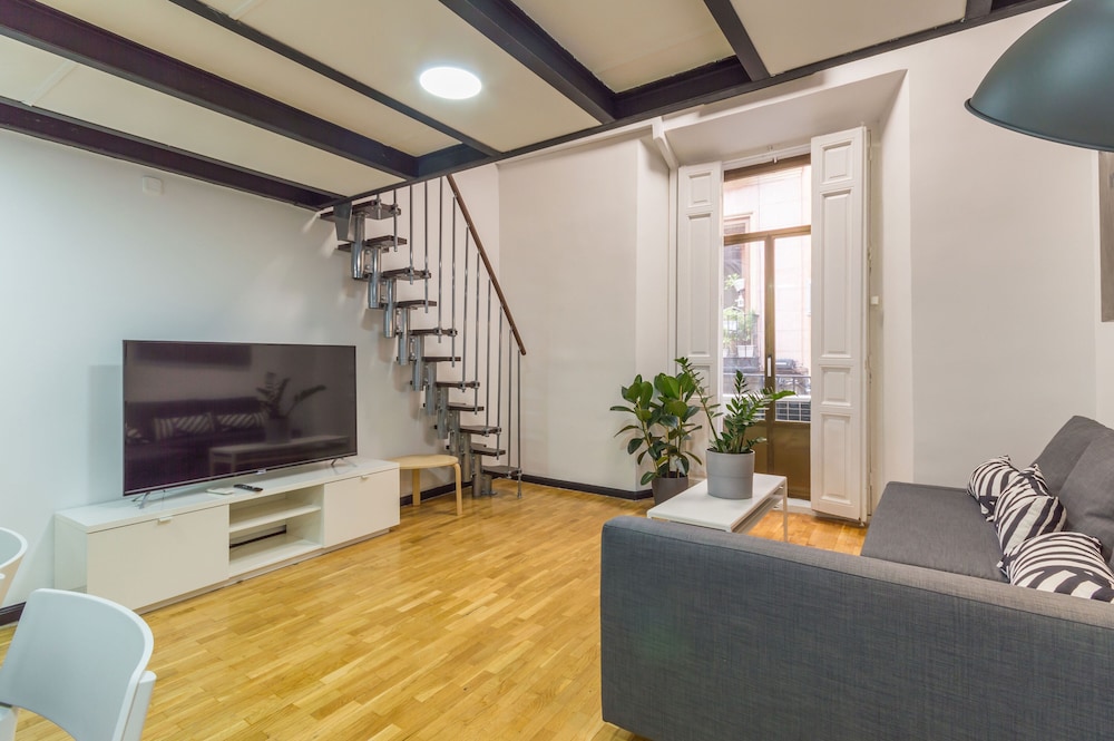 MIT HOUSE TIRSO LOFT EN MADRID