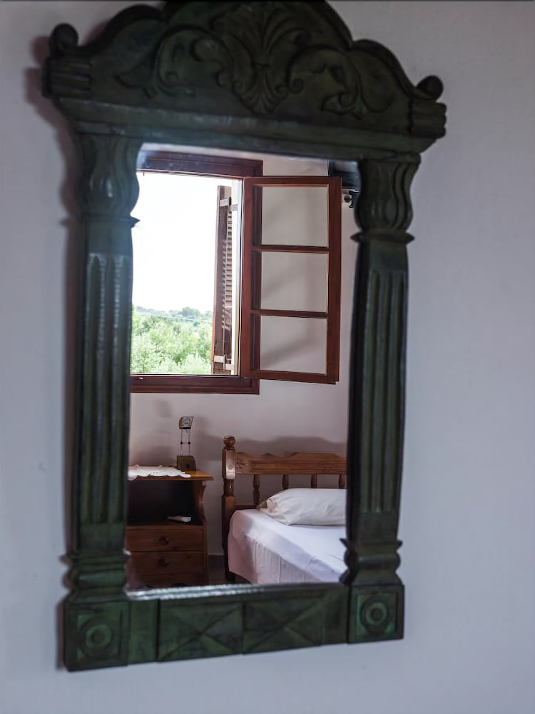 ARETI ORFEAS STUDIOS